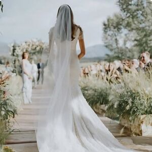 White Wedding Veil - 7' 6"